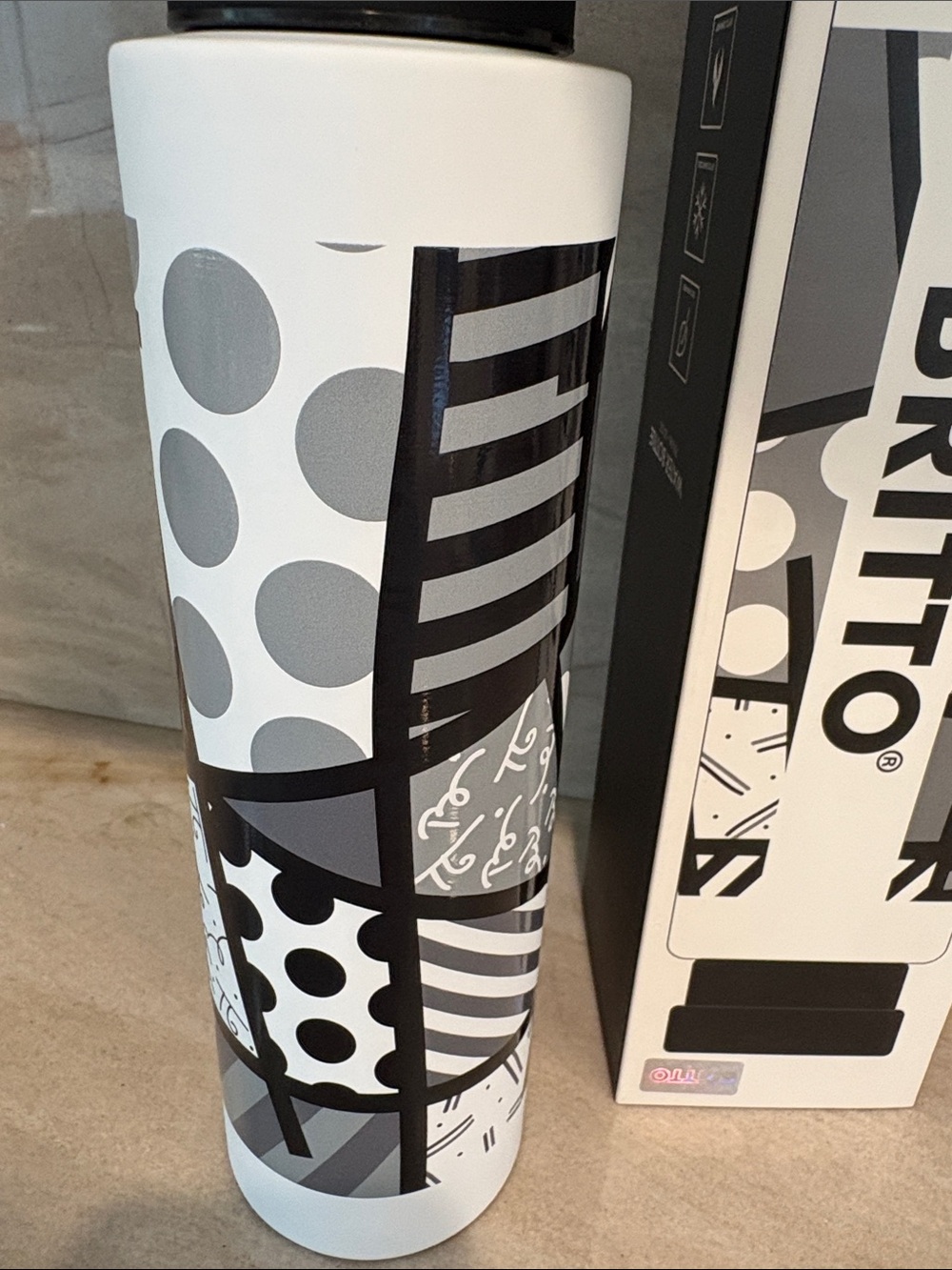 BRITTO Black & White Graphic Insulated 25oz Water Bottle - Picture 5 of 7